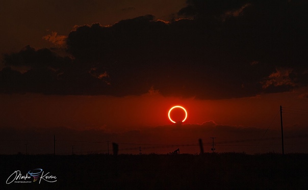Солнечное затмение в алтайском крае. Солнечное затмение 10 июня 2021. Кольцевое затмение солнца 2021. Кольцеобразное затмение Нью Мексико. Кольцеобразное солнечное затмение в 2023 году.